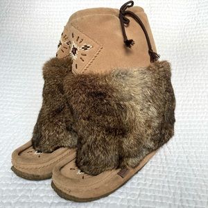 Lorentian Chief Mukluks, Size 7, 13 inch, Made in Canada